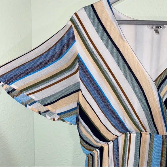 JODIFL Striped Boho Surplice Flutter Sleeve Dress Size M🔥 - Picture 3 of 8